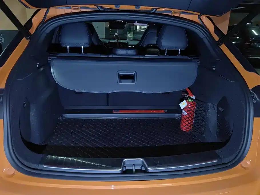 Lynk & Co 02 Hatchback 2021 2.0TD Halo — миниатюра 4