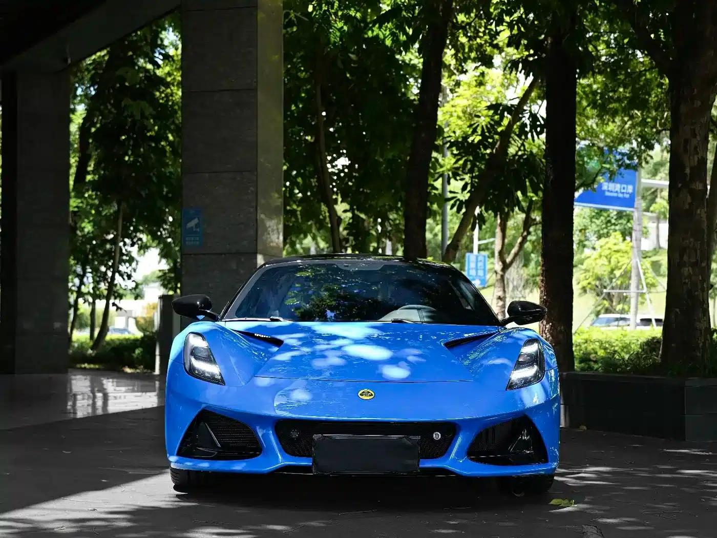 2022 EMIRA 3.5T V6 Manual First Edition — миниатюра 2
