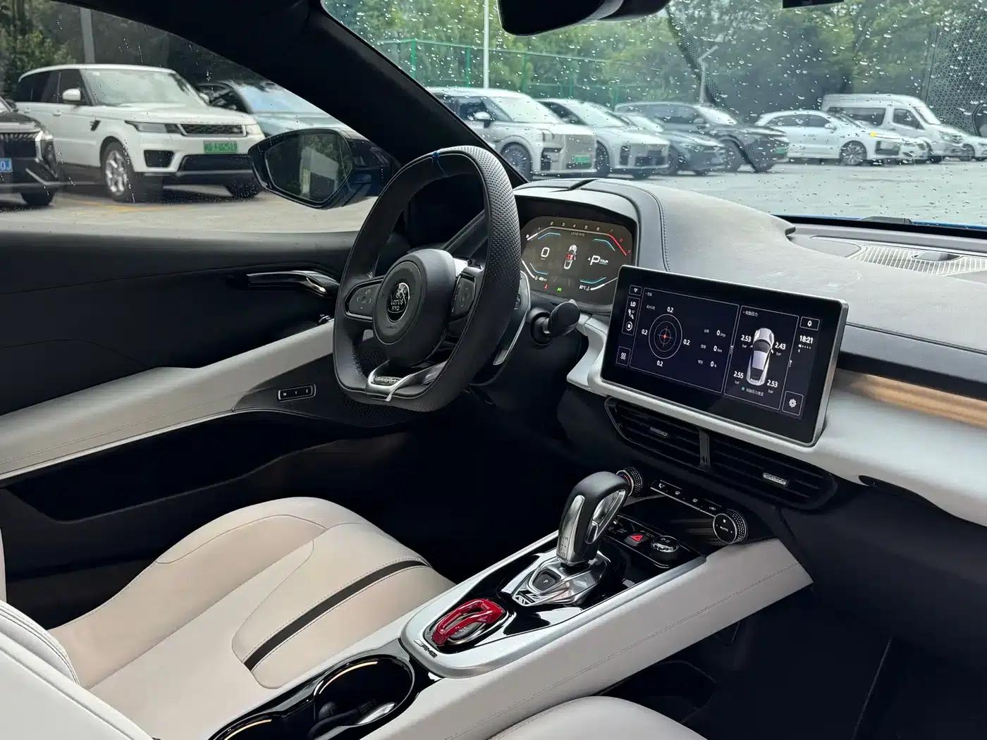 EMIRA 2021 2.0T DCT First Edition — миниатюра 11