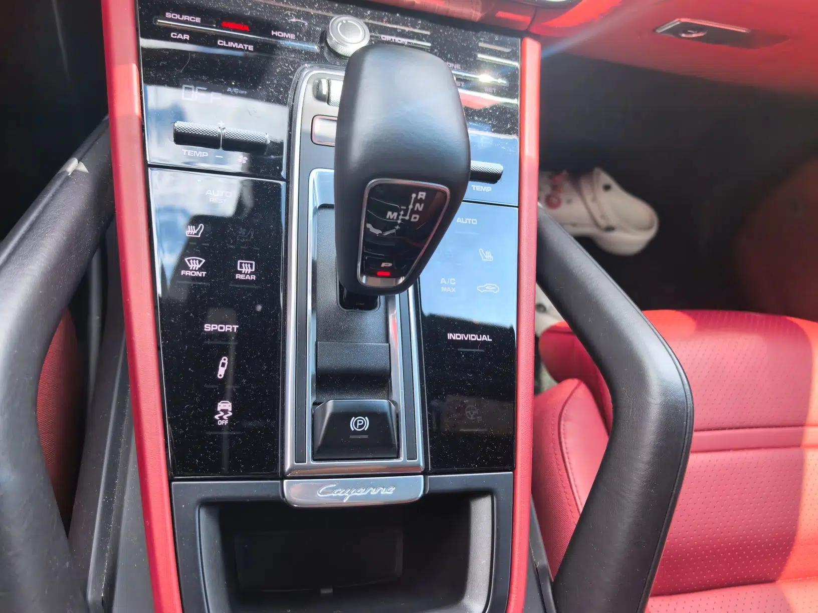 Porsche Cayenne 2020 Cayenne S Coupé 2.9T — миниатюра 14