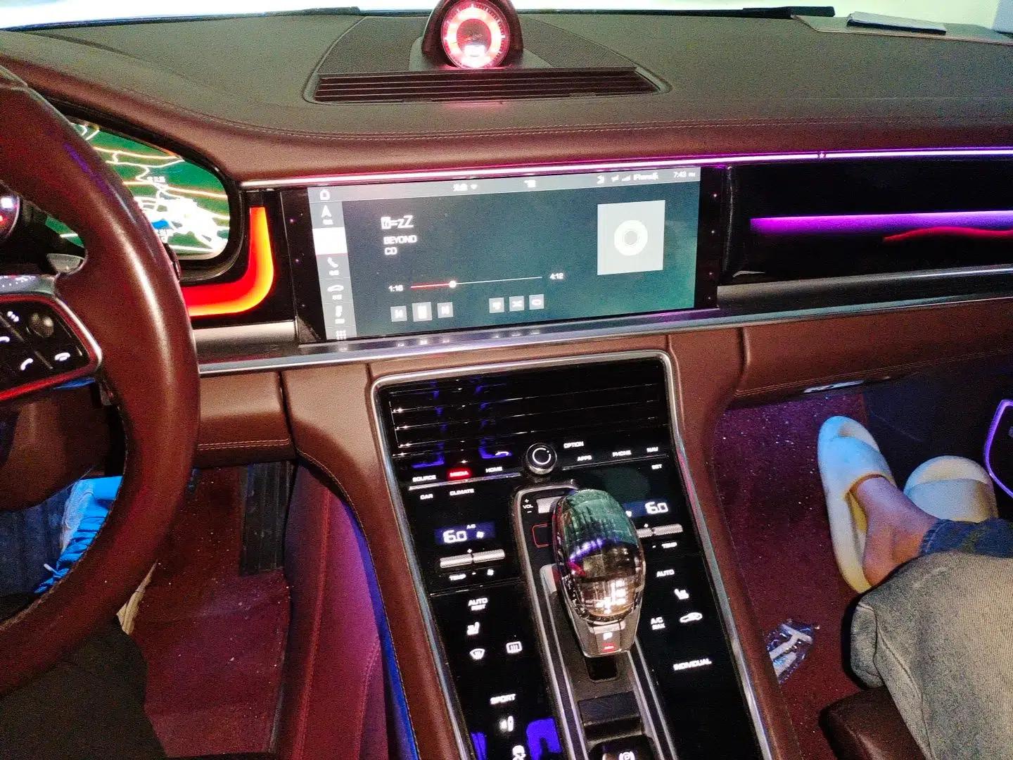 Porsche Panamera 2017 Panamera 4 Executive Long Wheelbase 3.0T — миниатюра 13