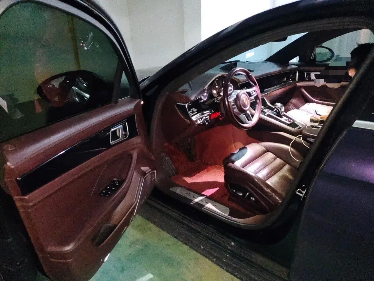 Porsche Panamera 2017 Panamera 4 Executive Long Wheelbase 3.0T — миниатюра 16