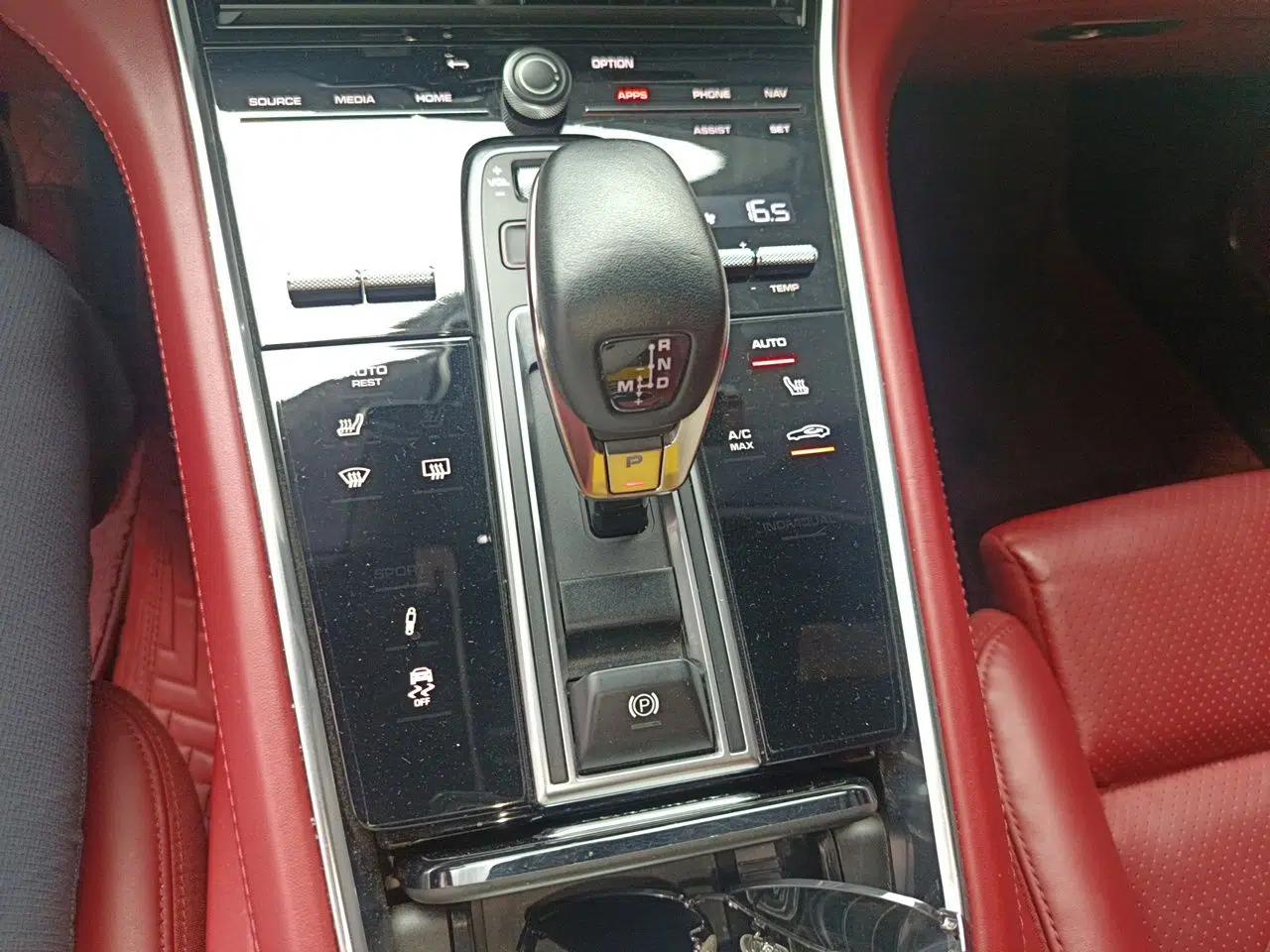 Porsche Panamera 2022 Panamera Executive Long Wheelbase 2.9T — миниатюра 14