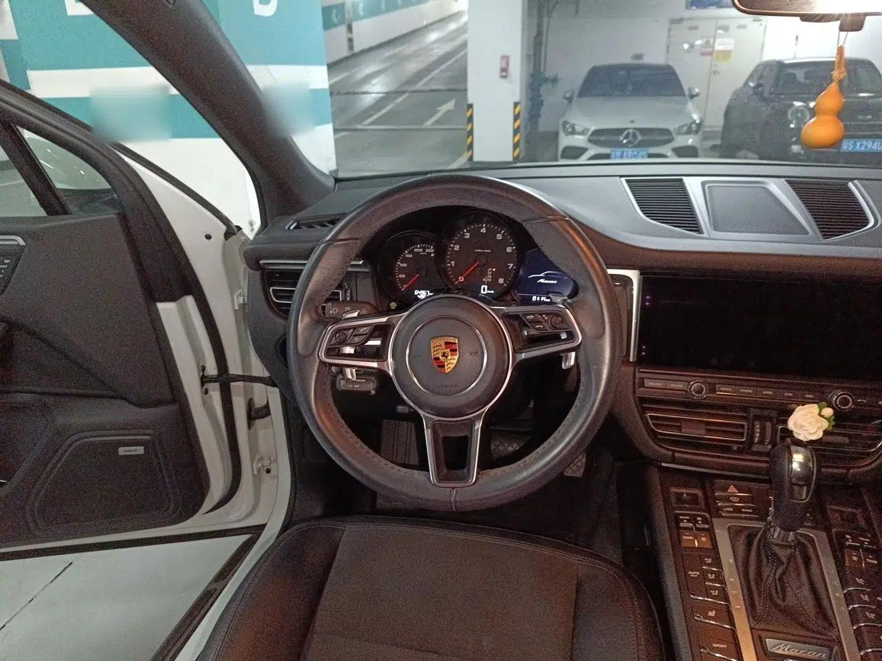 Porsche Macan 2018 Macan 2.0T — миниатюра 10