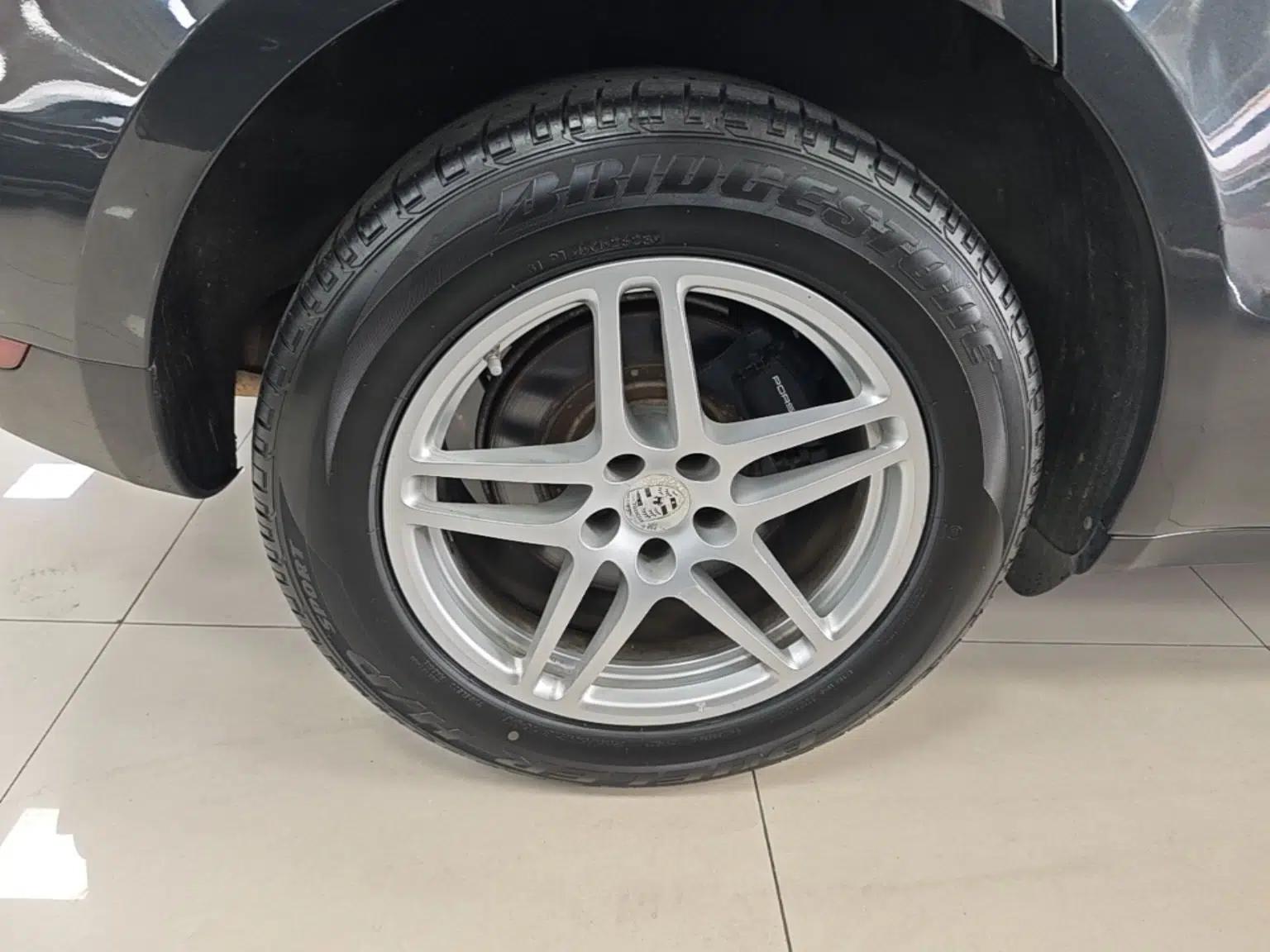 Porsche Macan 2020 Macan 2.0T — миниатюра 11