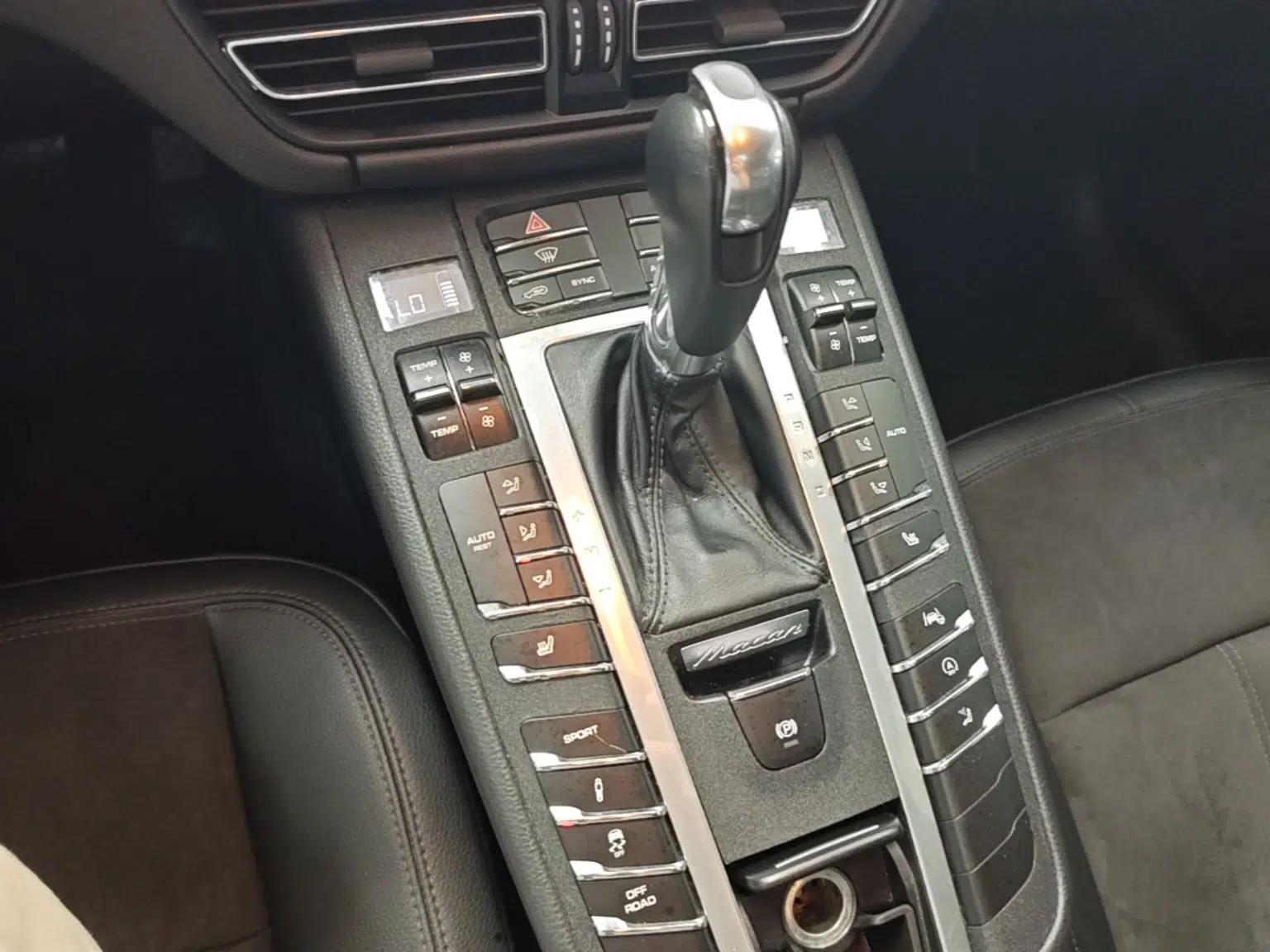 Porsche Macan 2020 Macan 2.0T — миниатюра 16