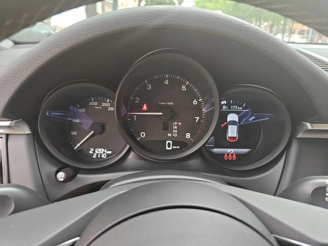 Porsche Macan 2022 Macan 2.0T — миниатюра 11