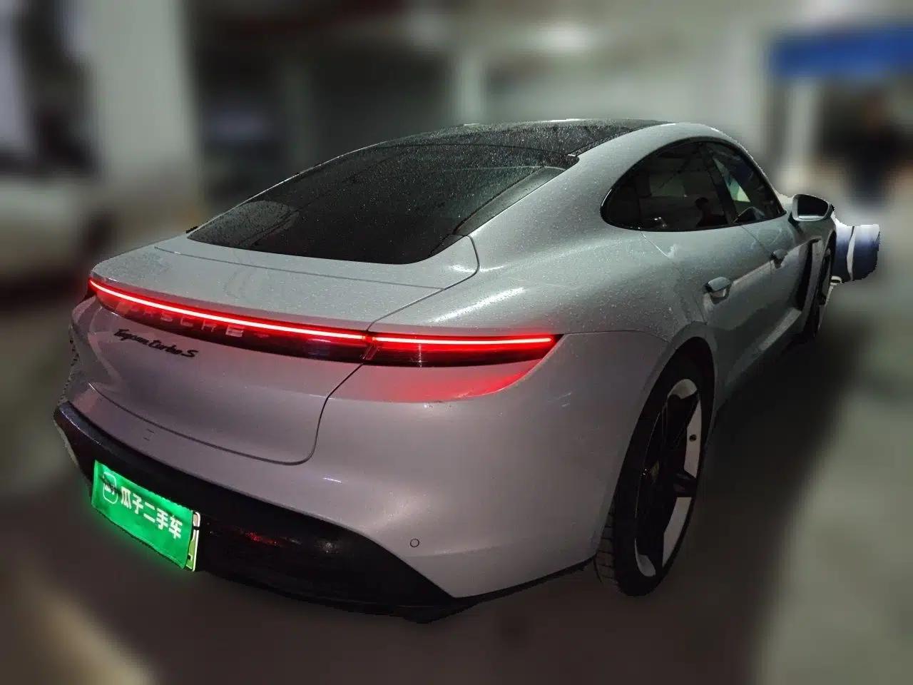 Porsche Taycan 2022-Year Updated Taycan — миниатюра 6