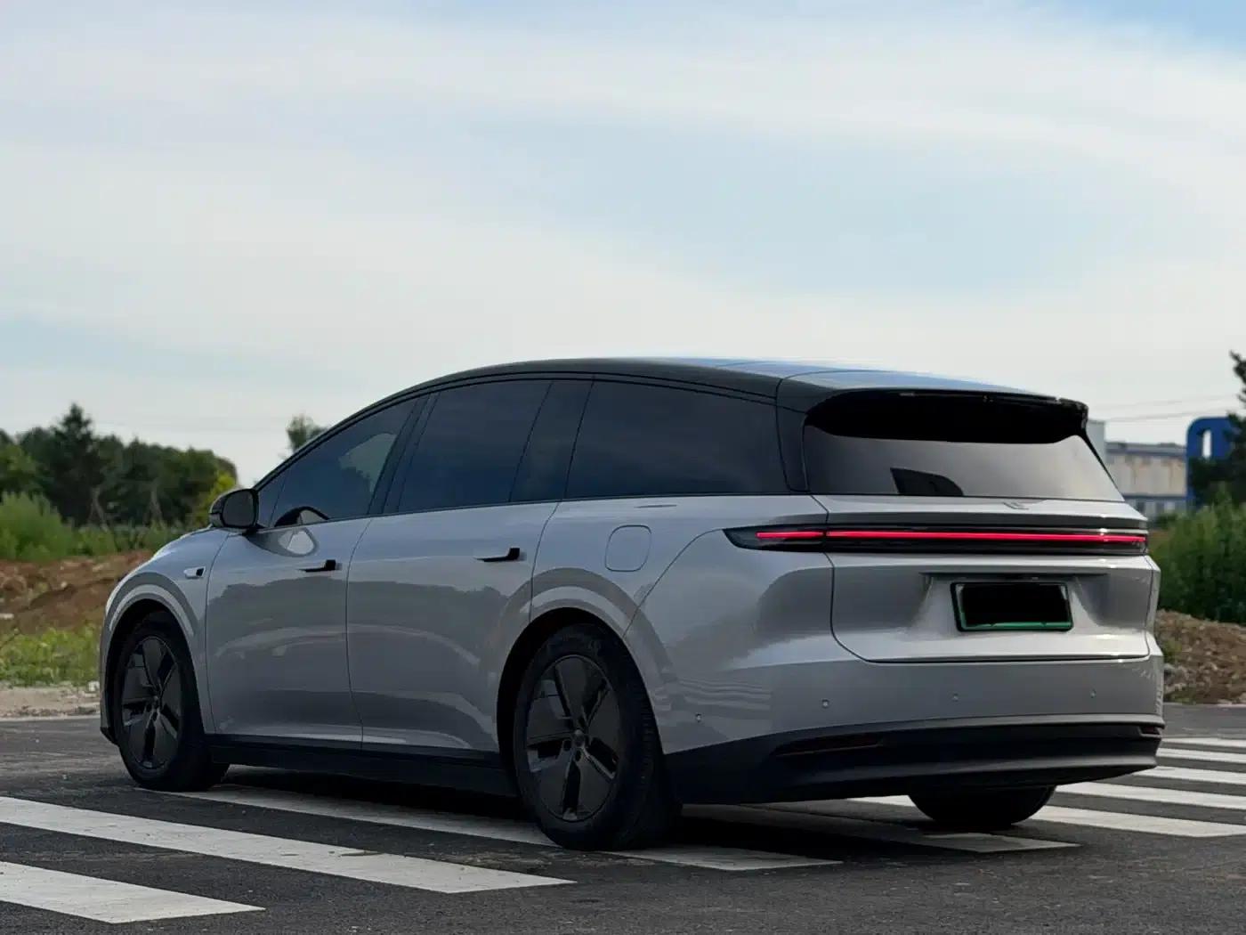 Li Auto i8 2025 Standard Edition — миниатюра 6