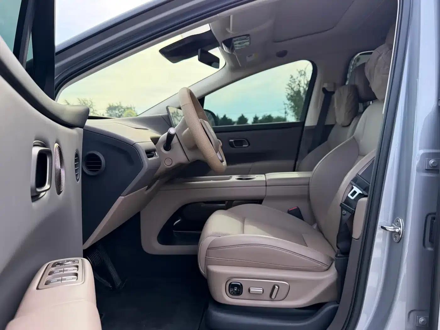 Li Auto i8 2025 Standard Edition — миниатюра 8
