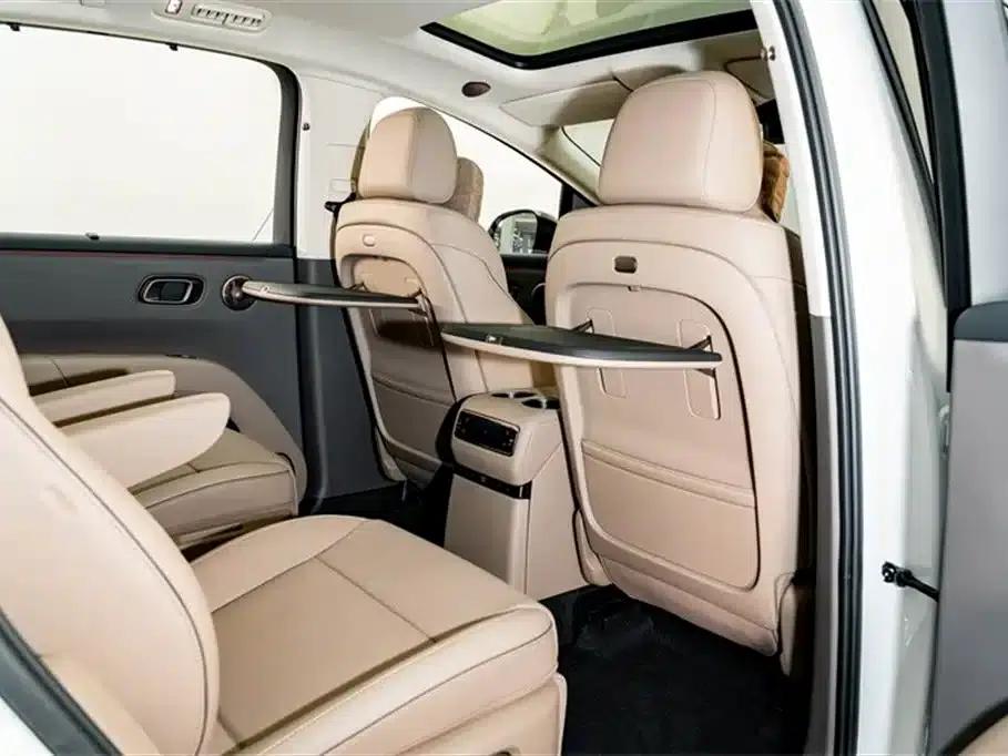 Li Auto i8 2025 Standard Edition — миниатюра 23