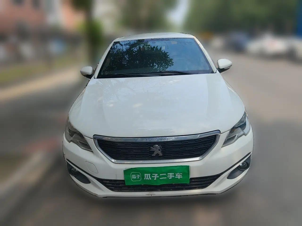 Peugeot 301 2018 1.6L Manual Comfort Edition — миниатюра 2