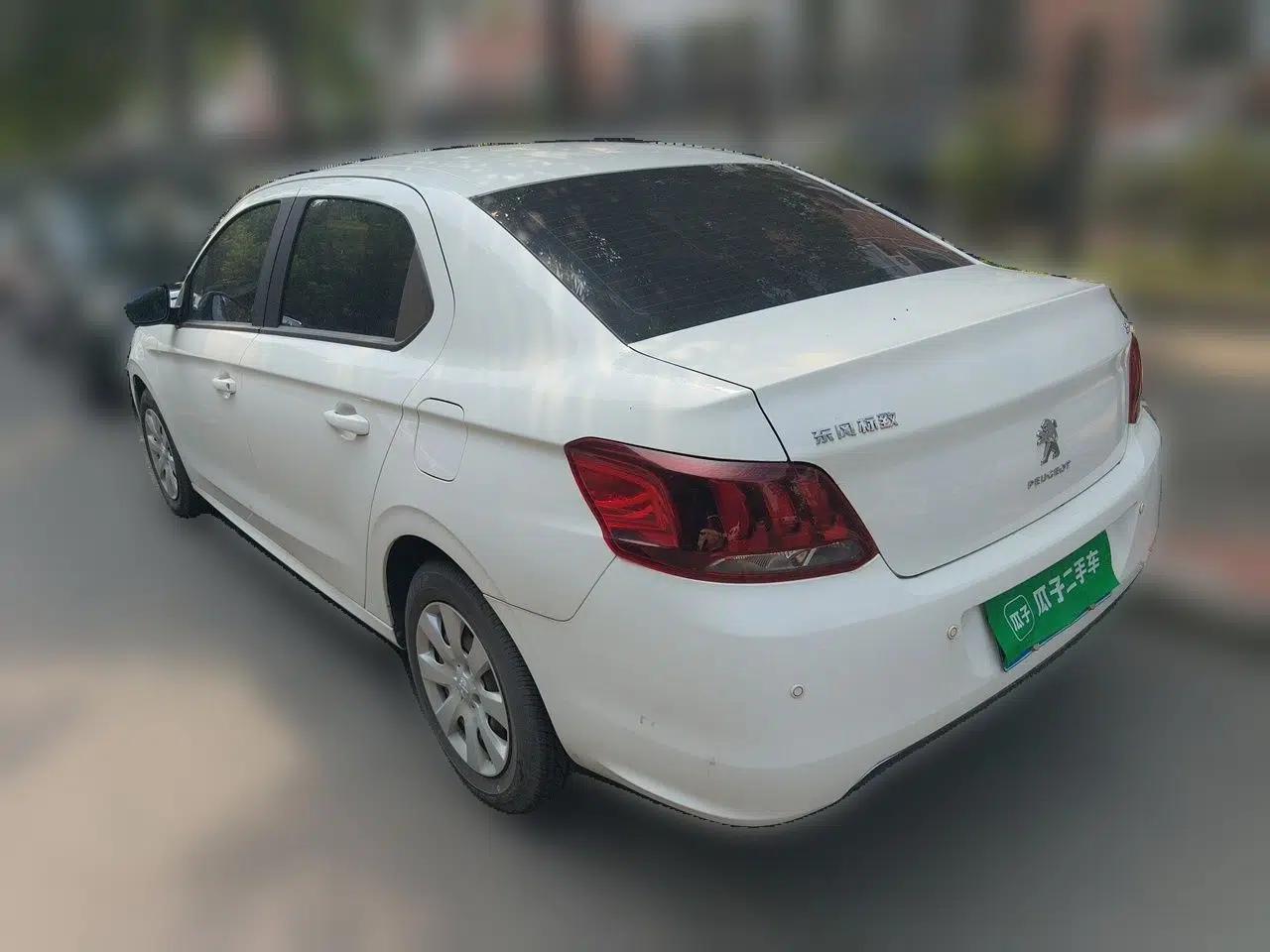 Peugeot 301 2018 1.6L Manual Comfort Edition — миниатюра 4