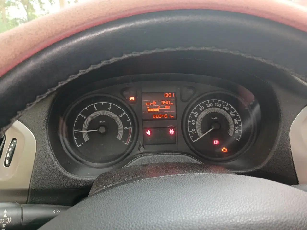Peugeot 301 2016 1.6L Manual Comfort Edition — миниатюра 11