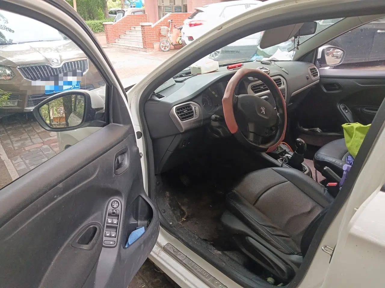 Peugeot 301 2016 1.6L Manual Comfort Edition — миниатюра 16
