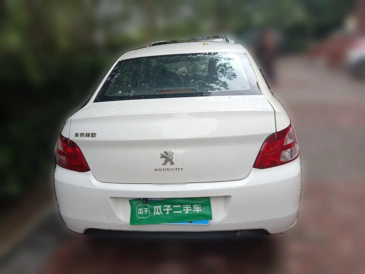 Peugeot 301 2016 1.6L Manual Comfort Edition — миниатюра 5