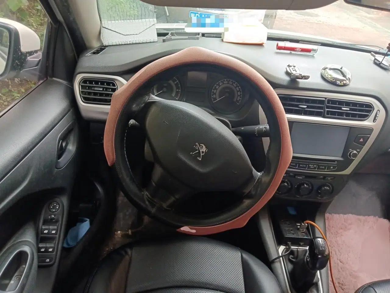 Peugeot 301 2016 1.6L Manual Comfort Edition — миниатюра 10