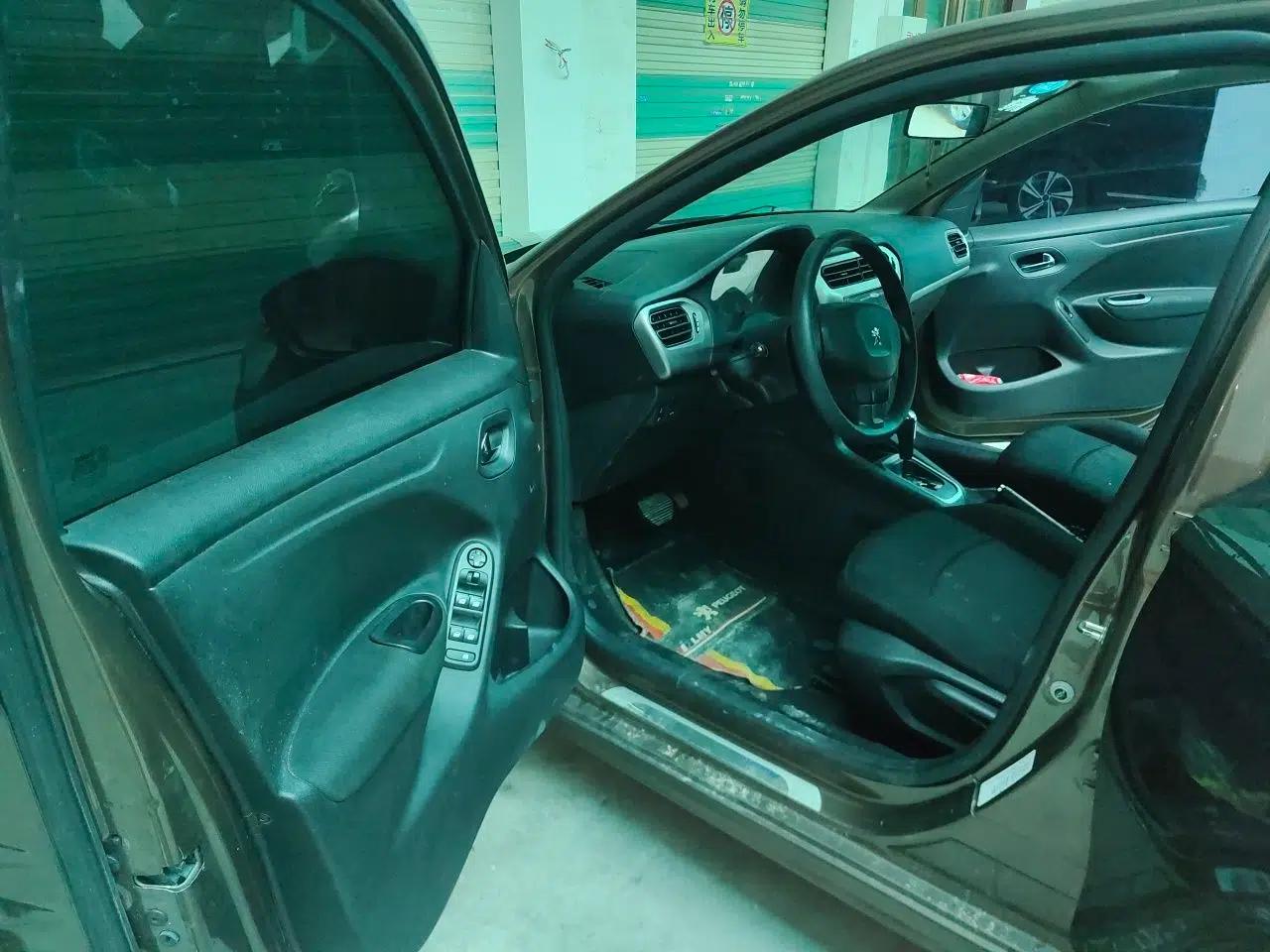 Peugeot 301 2014 1.6L Automatic Comfort Edition — миниатюра 16