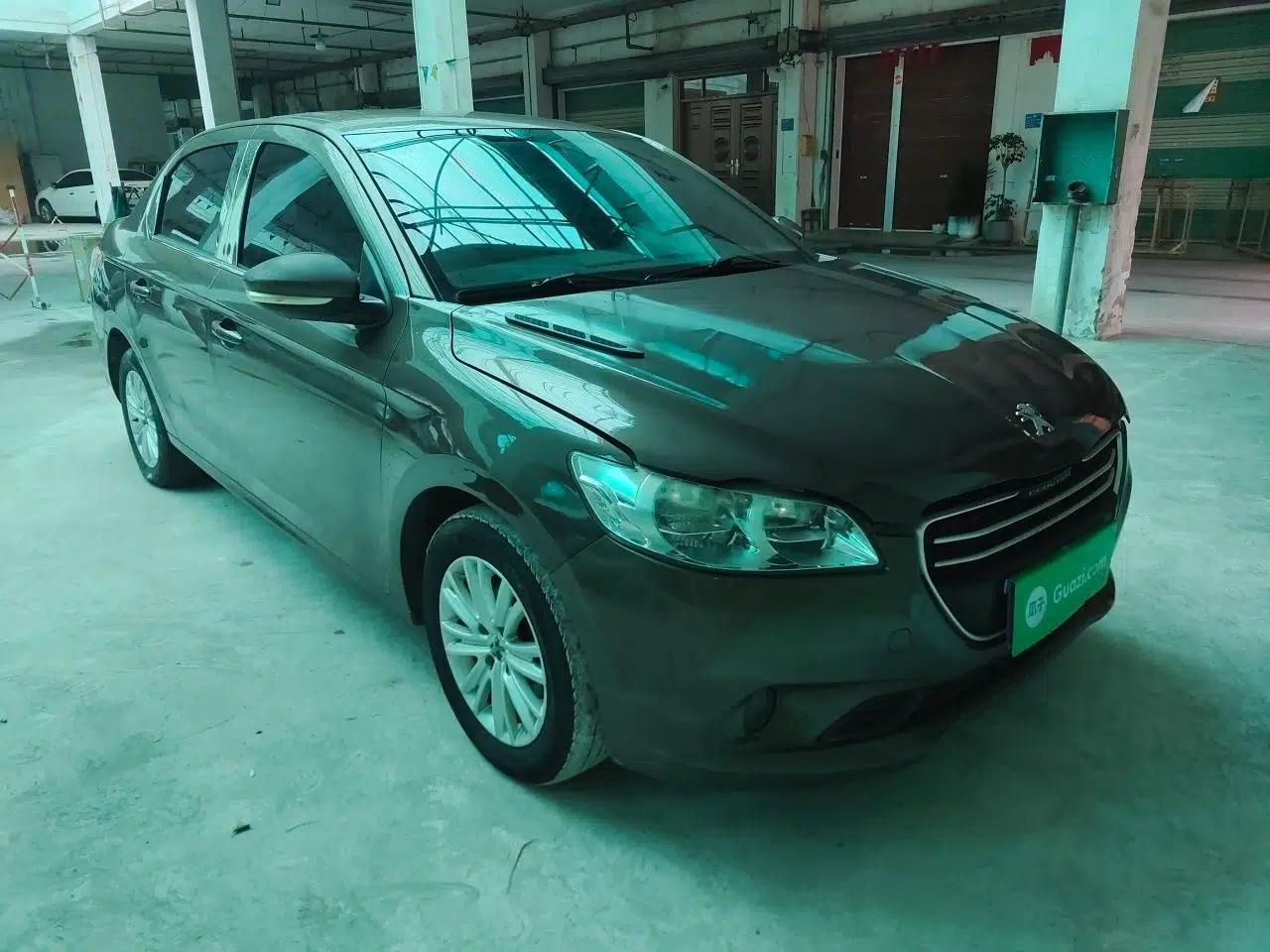 Peugeot 301 2014 1.6L Automatic Comfort Edition — миниатюра 3