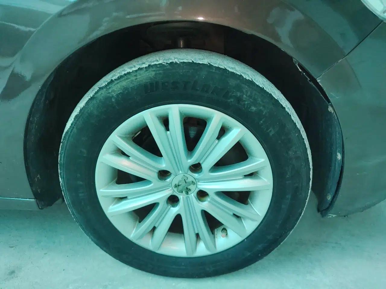 Peugeot 301 2014 1.6L Automatic Comfort Edition — миниатюра 8