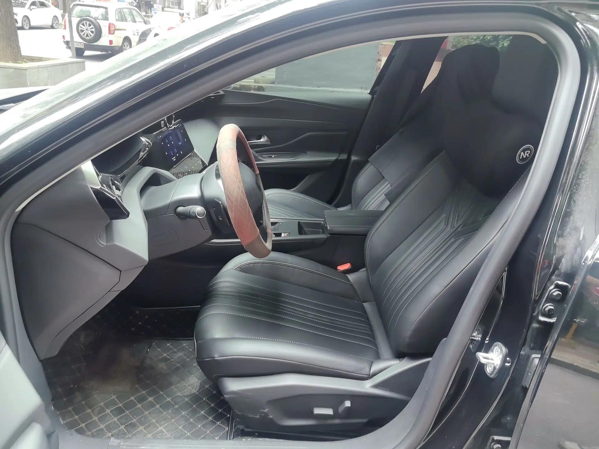 Peugeot 408X 2025 RS Model — миниатюра 15