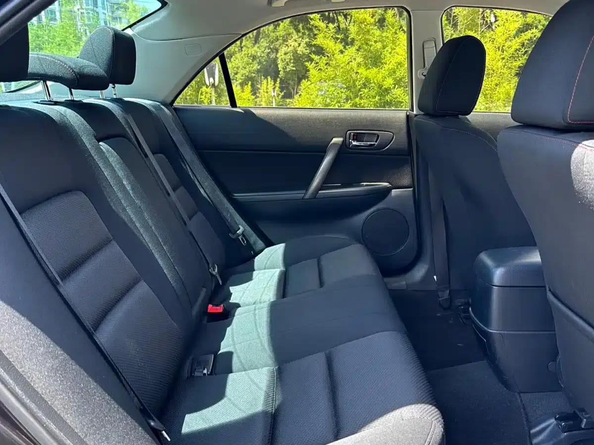 Mazda 6 2015 2.0L Automatic Fashion Edition — миниатюра 14