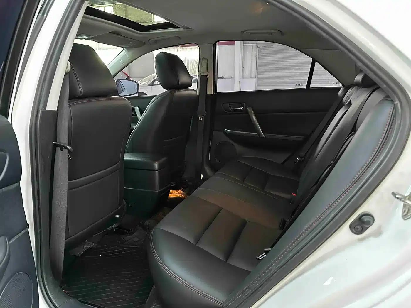 Mazda 6 2015 2.0L Automatic Fashion Edition — миниатюра 14