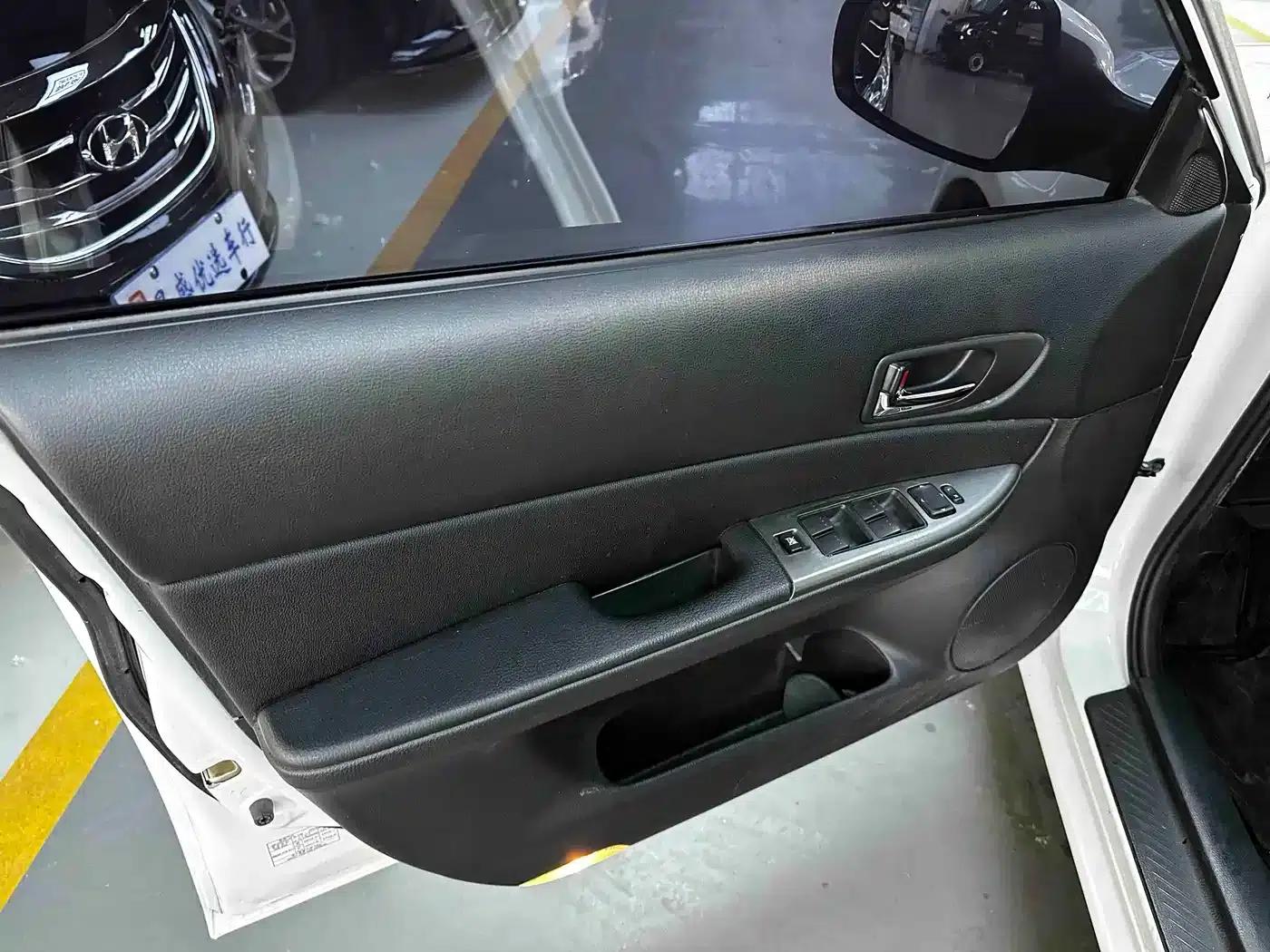 Mazda 6 2015 2.0L Automatic Fashion Edition — миниатюра 16