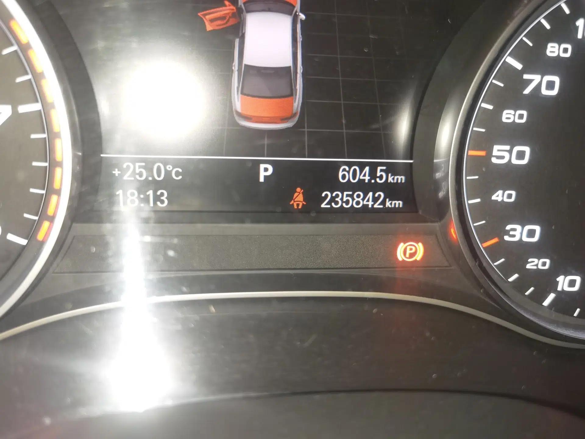 Audi A6L 2012 30 FSI Technology Edition — миниатюра 12