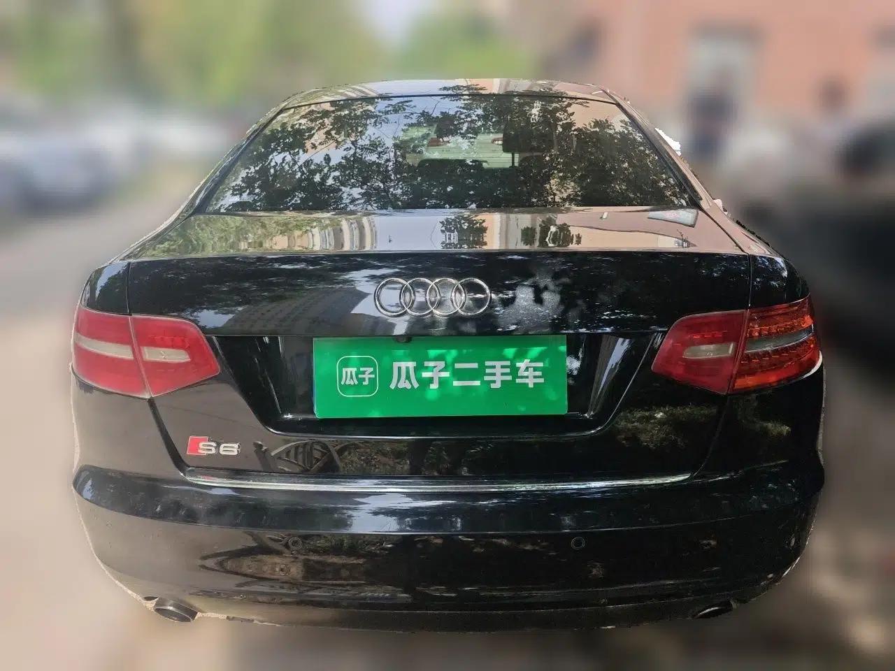 Audi A6L 2011 2.0 TFSI Automatic Standard Edition — миниатюра 5