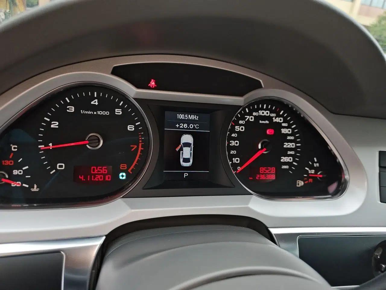 Audi A6L 2011 2.4L Luxury Edition — миниатюра 11