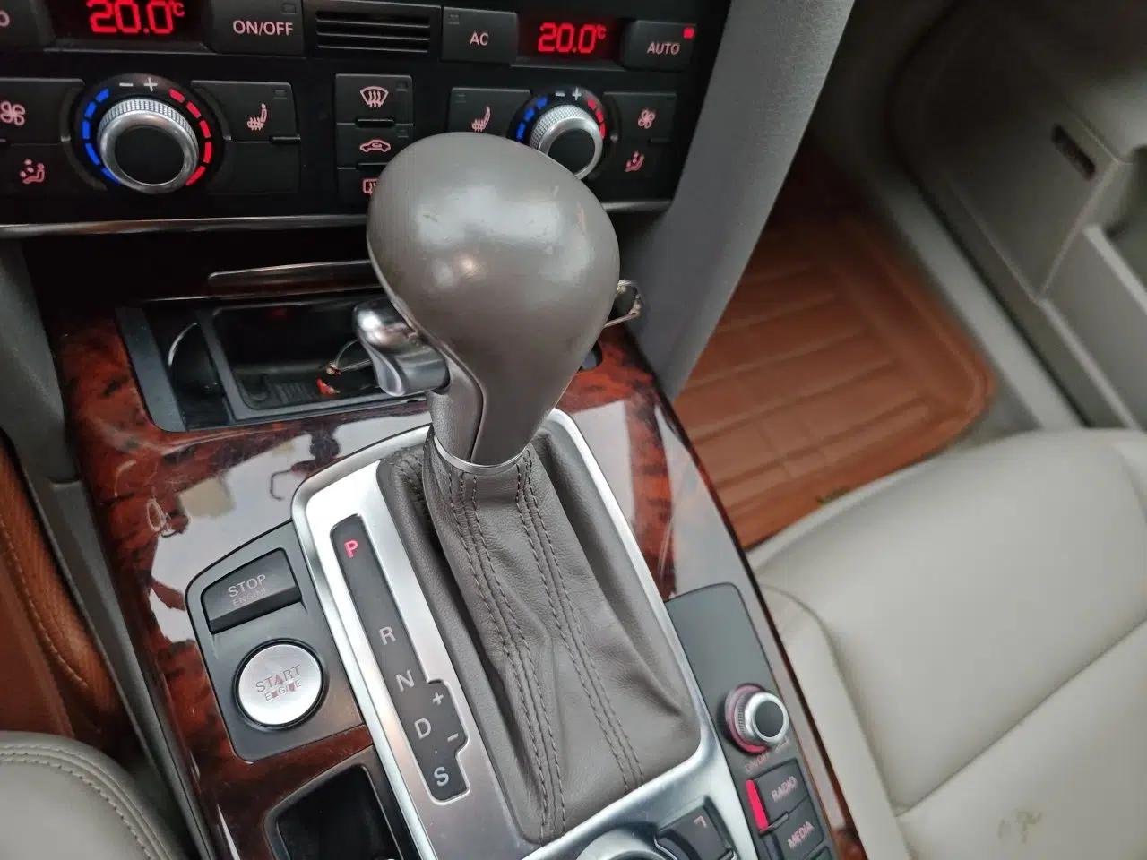 Audi A6L 2011 2.4L Luxury Edition — миниатюра 14