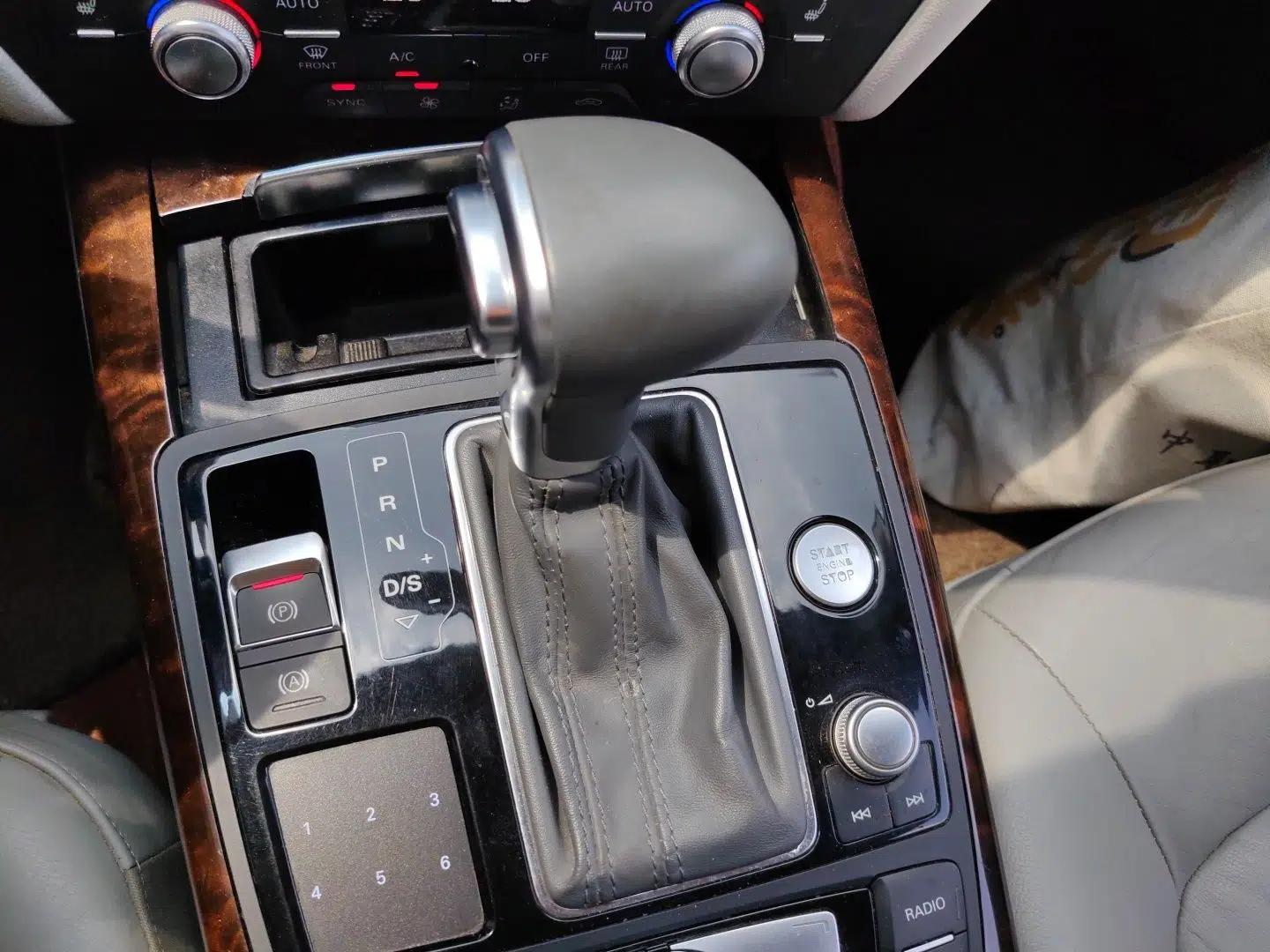 Audi A6L 2014 30 FSI Comfort Model — миниатюра 14