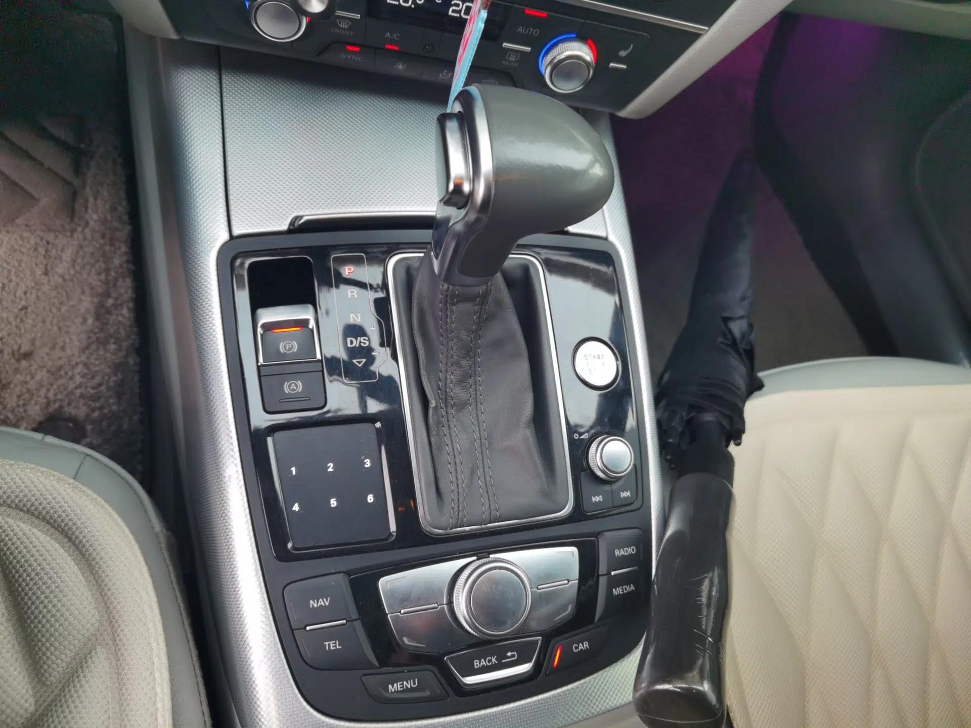 Audi A6L 2014 TFSI Comfort Model — миниатюра 14
