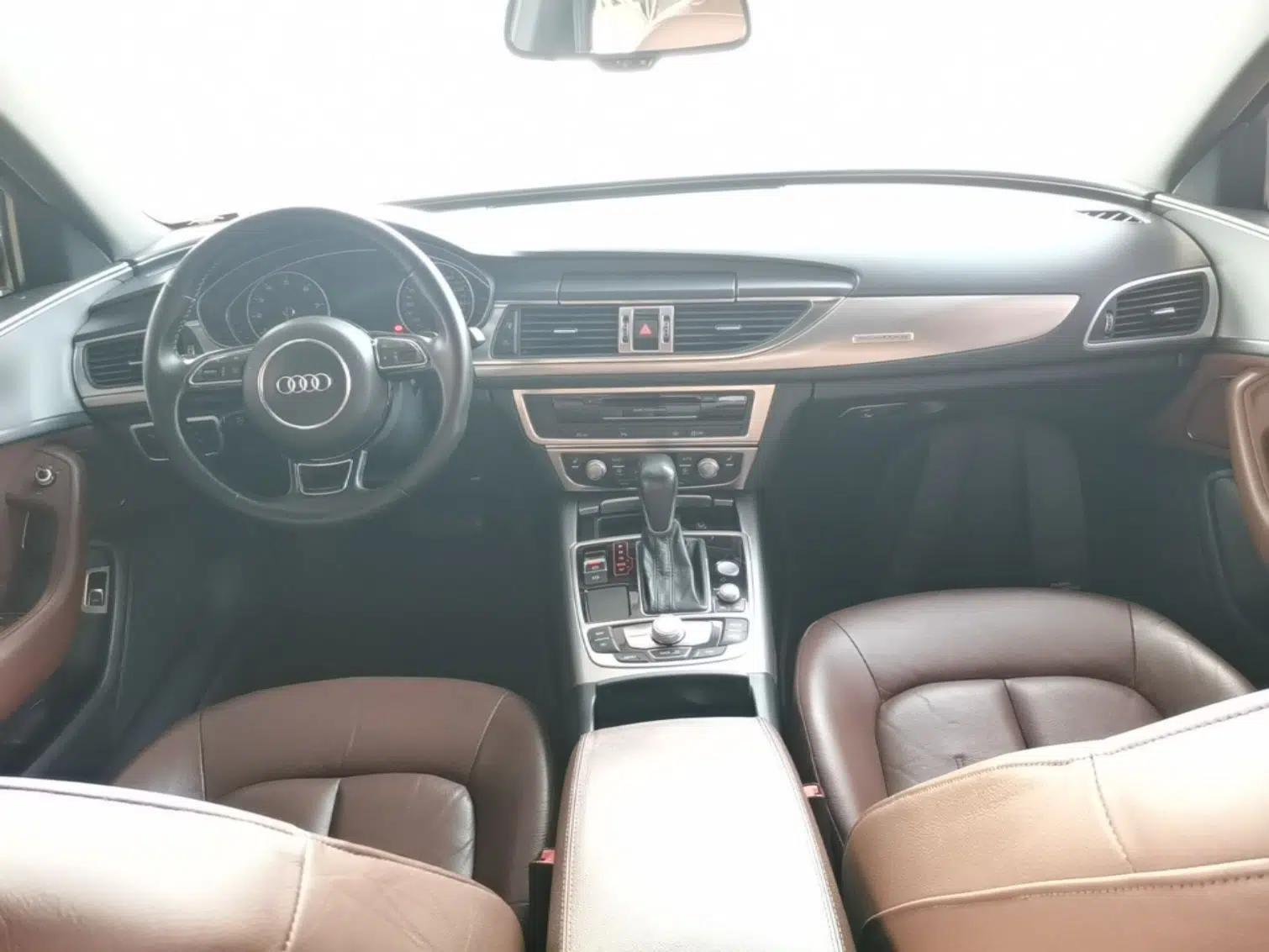 Audi A6L 2018 30th Anniversary Edition 45 TFSI quattro Sport model — миниатюра 12