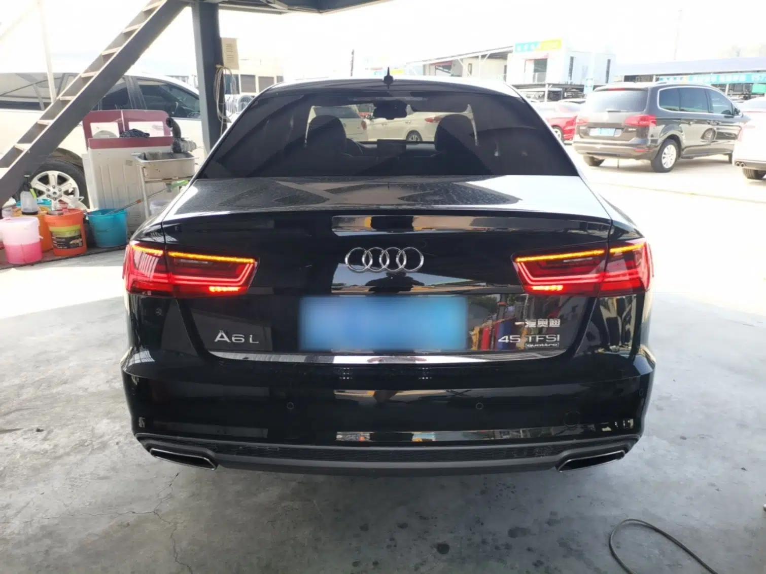 Audi A6L 2018 30th Anniversary Edition 45 TFSI quattro Sport model — миниатюра 5
