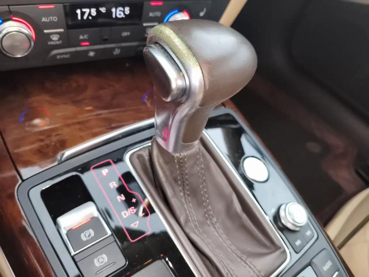 Audi A6L 2014 30 FSI Comfort Model — миниатюра 14