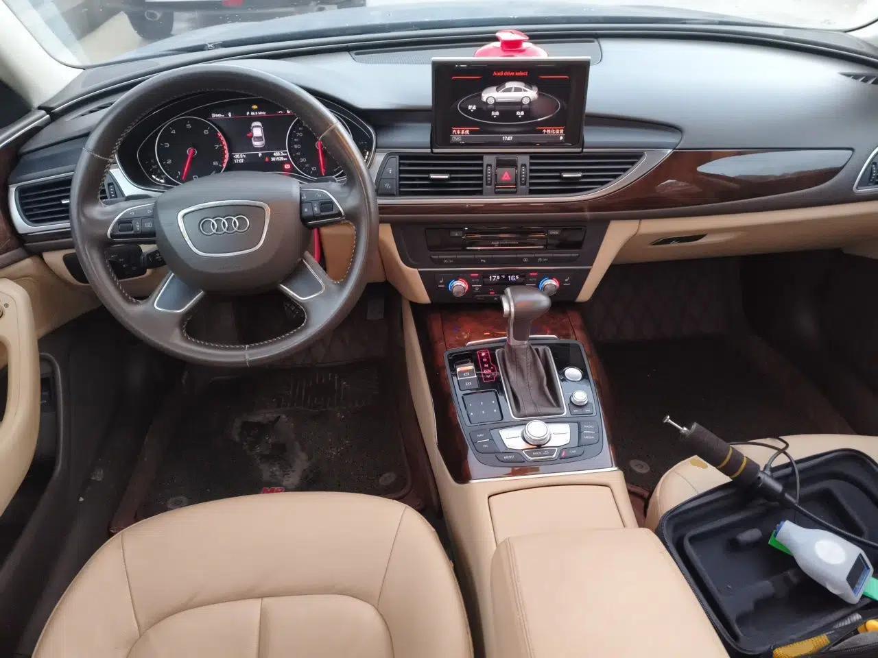 Audi A6L 2014 30 FSI Comfort Model — миниатюра 9