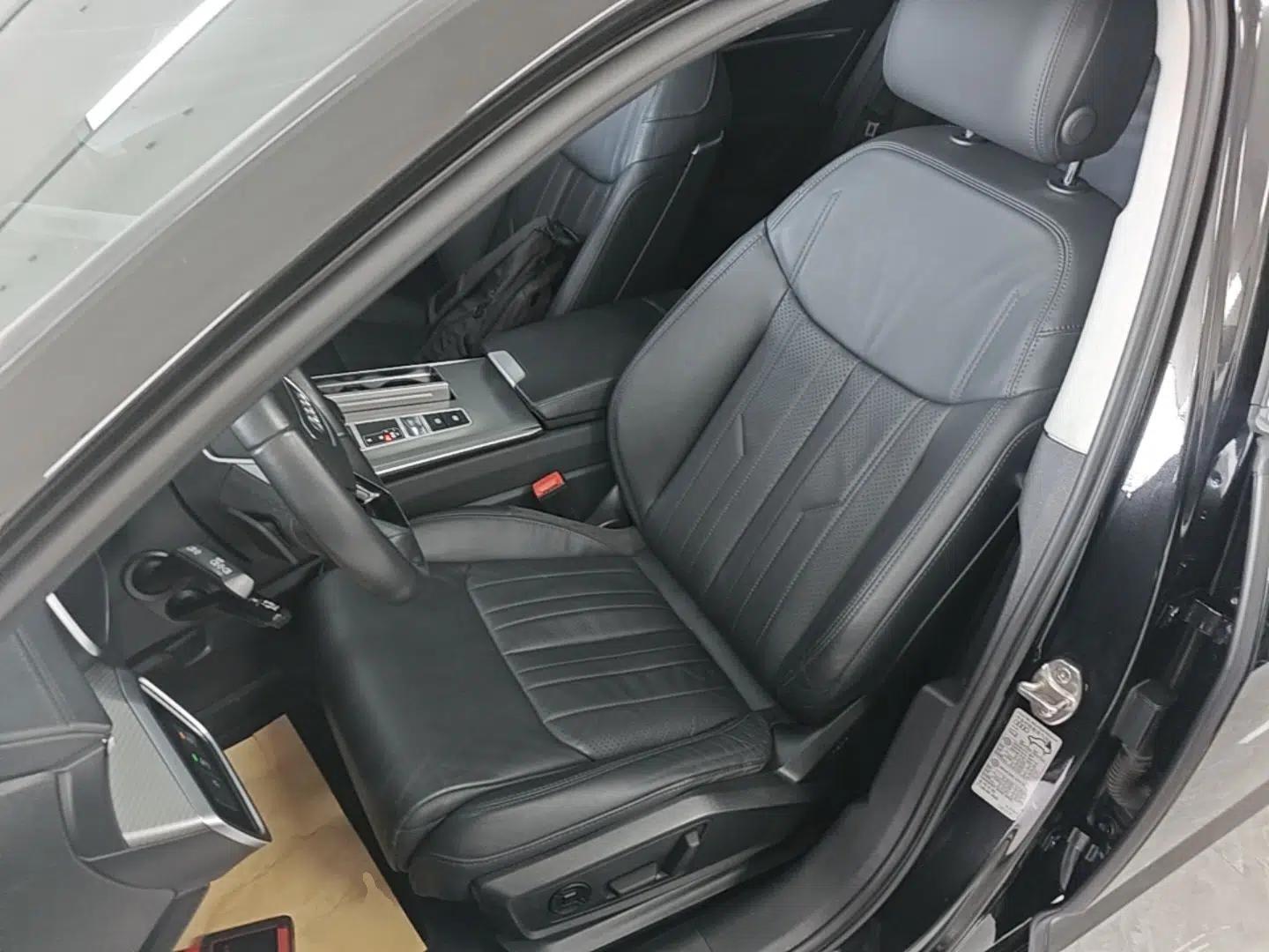 Audi A6L 2021 40 TFSI Luxury Prestige Edition — миниатюра 17