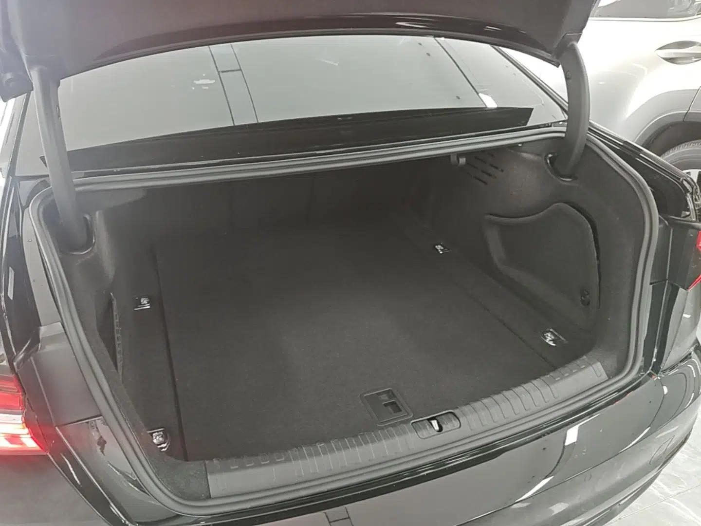 Audi A6L 2021 40 TFSI Luxury Prestige Edition — миниатюра 22