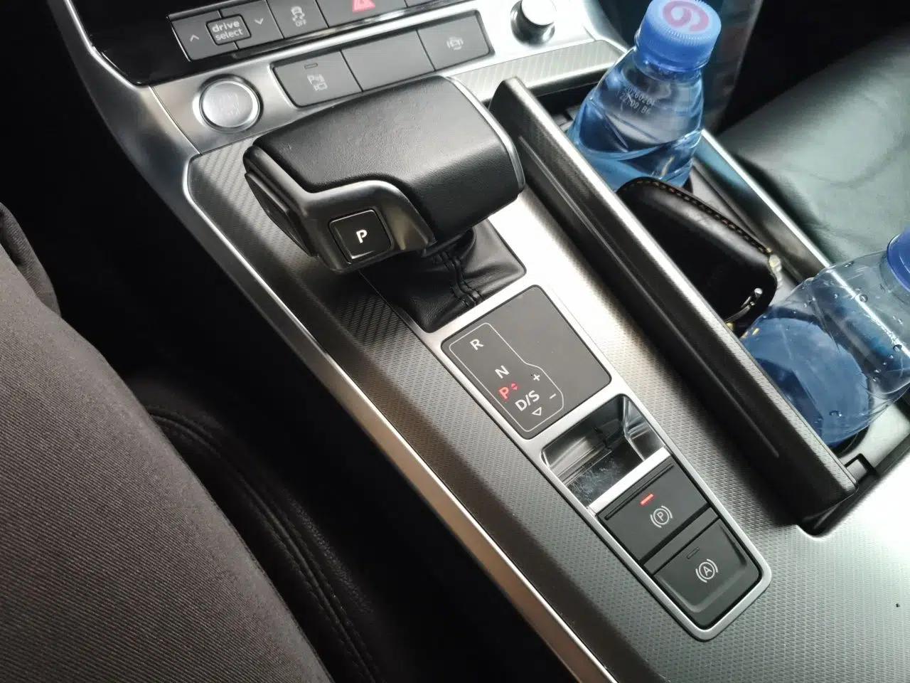 Audi A6L 2019 40 TFSI Luxury Prestige Edition — миниатюра 14