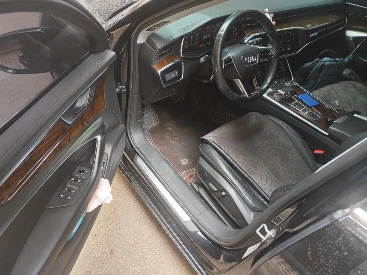 Audi A6L 2019 45 TFSI quattro Prestige Elegant Edition — миниатюра 16