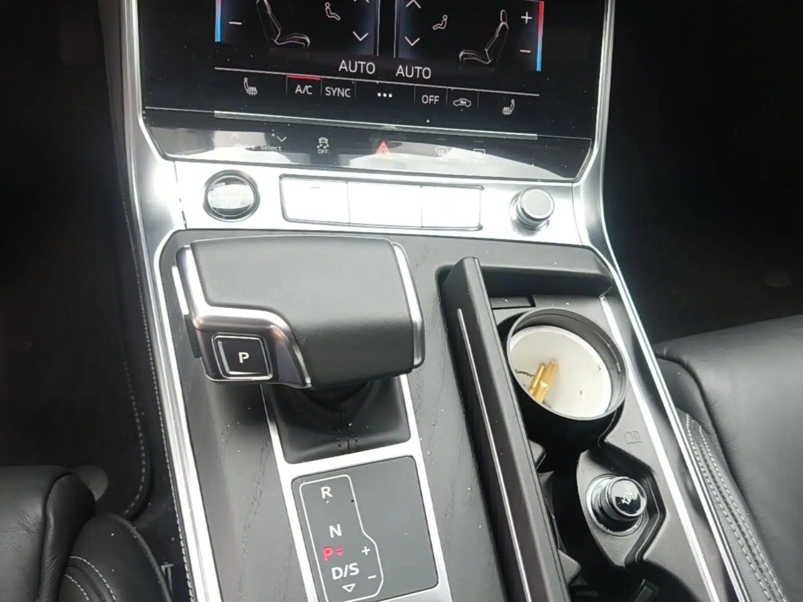 Audi A6L 2024 55 TFSI quattro Prestige Dynamic Edition — миниатюра 16