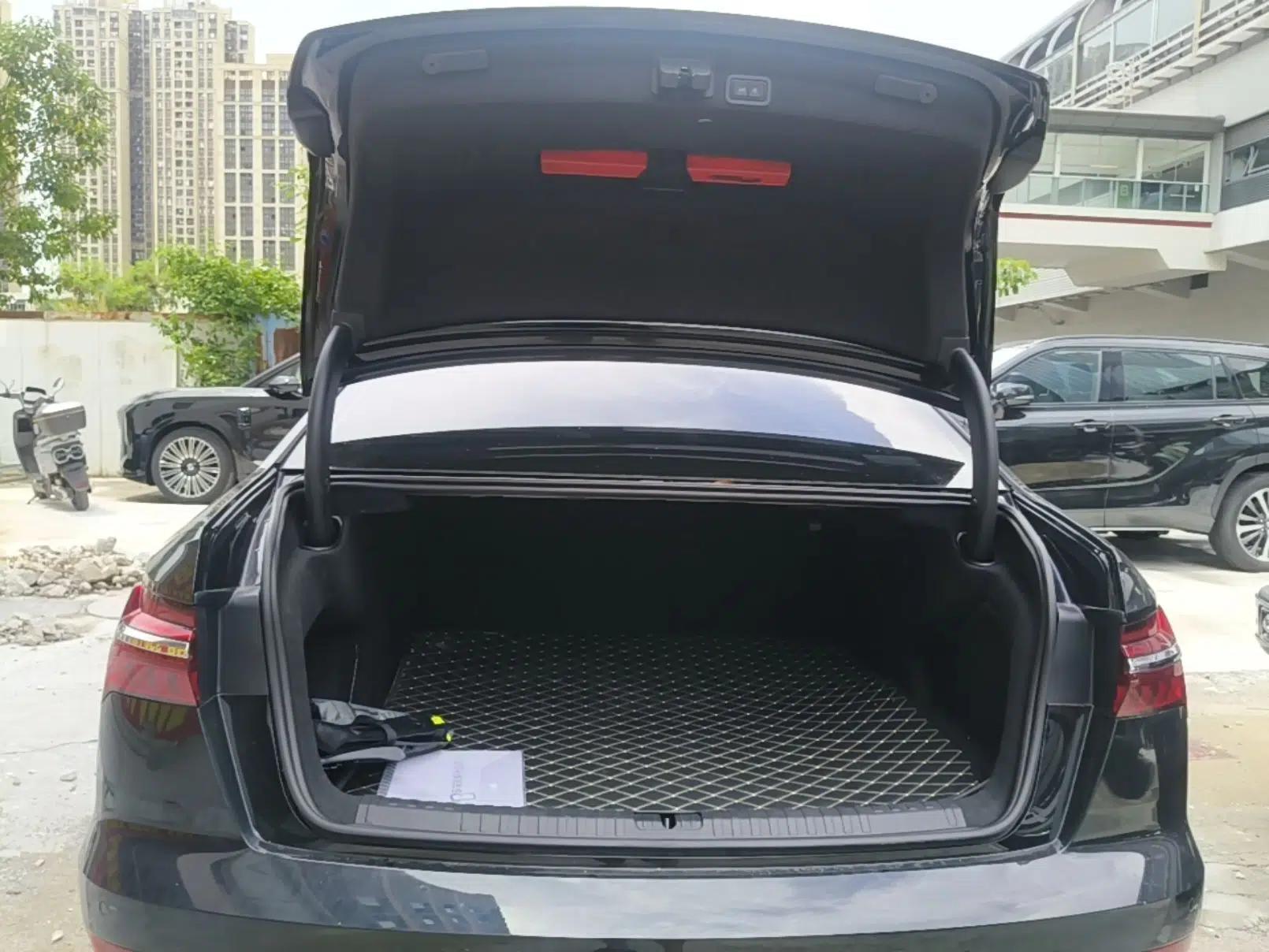 Audi A6L 2024 55 TFSI quattro Prestige Dynamic Edition — миниатюра 22