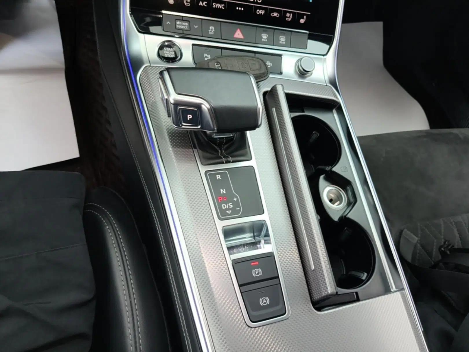 Audi A6L 2021 55 TFSI quattro Prestige Dynamic Edition — миниатюра 16