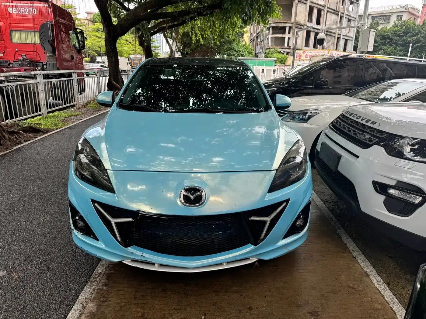 Mazda 3 Axela 2013 Sedan 1.6L Automatic Elite — миниатюра 1