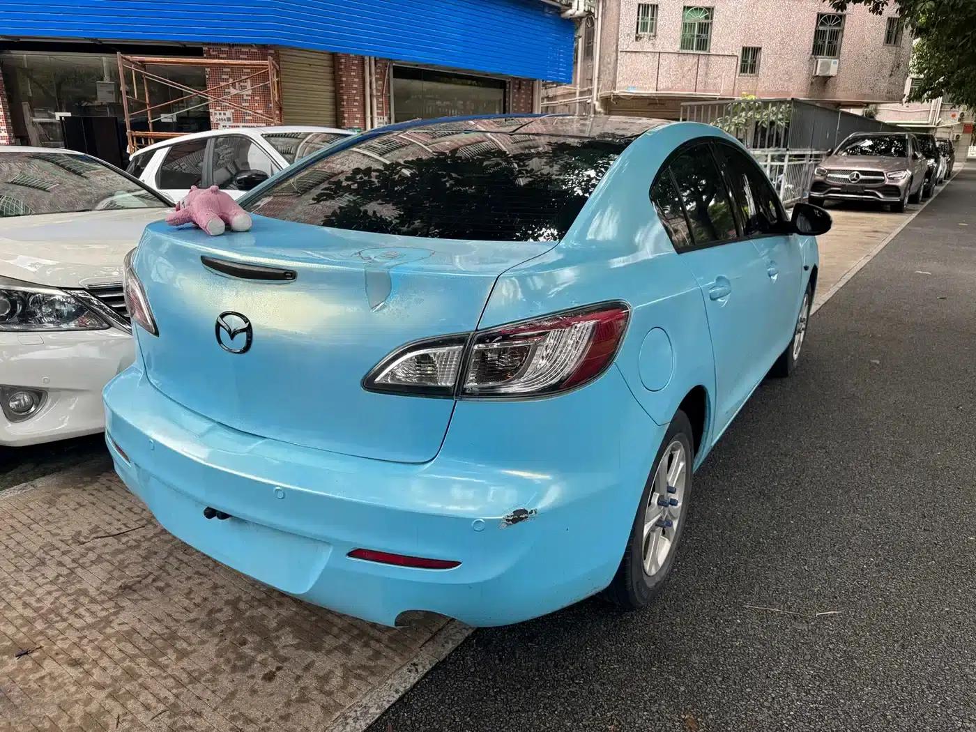 Mazda 3 Axela 2013 Sedan 1.6L Automatic Elite — миниатюра 2