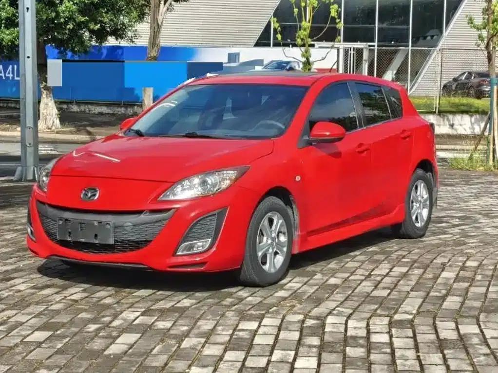 Mazda3 Axela 2013 Hatchback 1.6L Automatic Elite — миниатюра 1