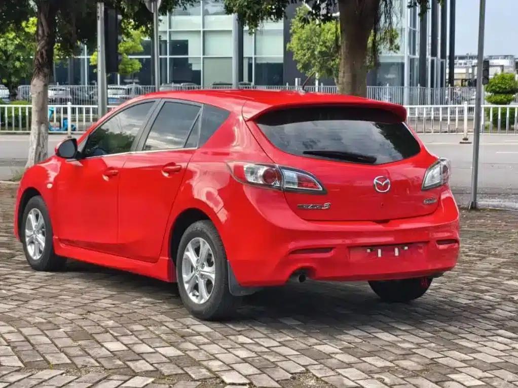 Mazda3 Axela 2013 Hatchback 1.6L Automatic Elite — миниатюра 7