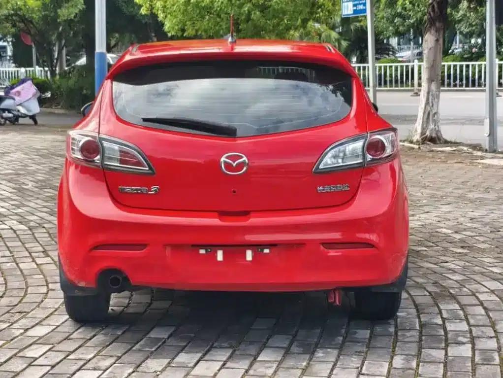 Mazda3 Axela 2013 Hatchback 1.6L Automatic Elite — миниатюра 8